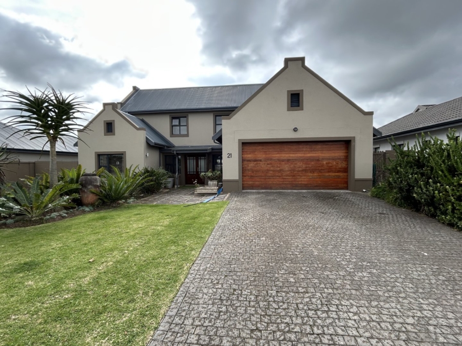 4 Bedroom Property for Sale in Blue Mountain Village Western Cape